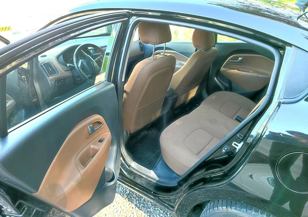 Kia Rio cena 39000 przebieg: 105000, rok produkcji 2016 z Gdańsk małe 79